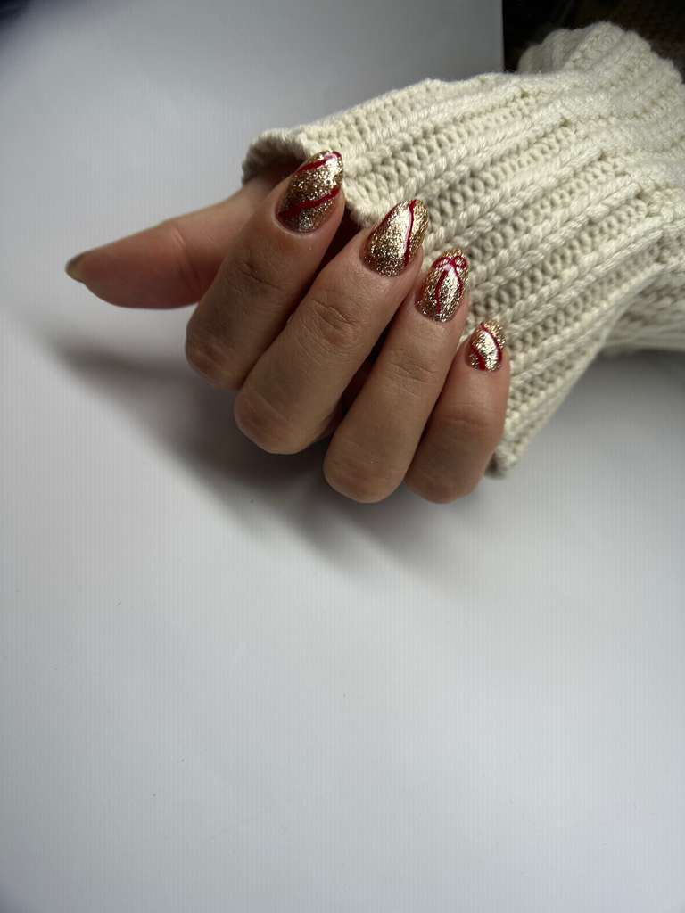 Detailed nail art creation